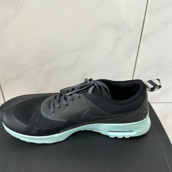 Nike Air Max Thea - Picture 10 of 11